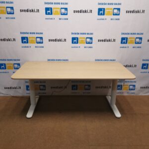 Ikea BEKANT Elektra Reguliuojamas Stalas Su Baltai Beicuotu Ąžuolo Stalviršiu 160x80cm, Švedija