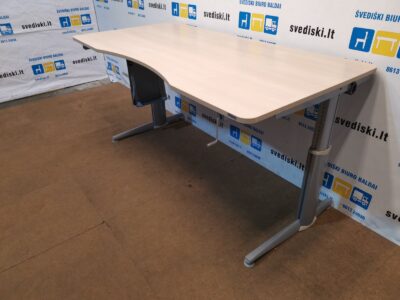 Mechaniškai Reguliuojamas Stalas Su Medžio 180x90cm Stalviršiu, Švedija