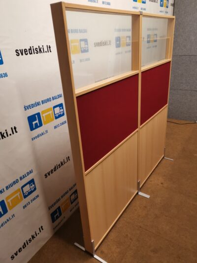 Pastatoma Akustinė Sienelė Su Raudonu Audiniu Ir Stiklo Dalimi 165x80cm, Švedija
